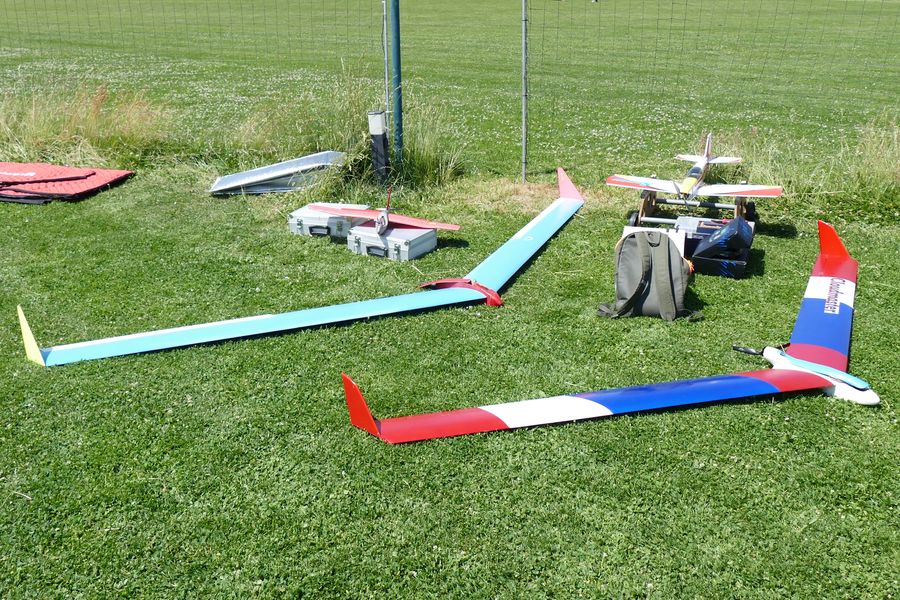 Nurfl&uuml;gel nach dem Schwei&szlig;gut